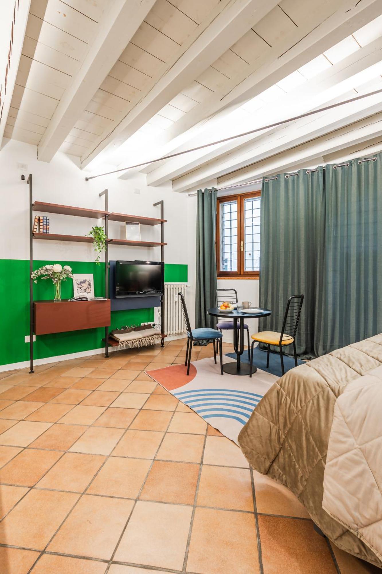 Riverwalk Al Castello Indipendent Apartments Verona Bagian luar foto